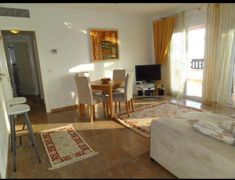 Beachfront Penthouse Apartment With Large Terrace And Breathtaking Sea Views Close To Marbella Spain Sitio de Calahonda エクステリア 写真